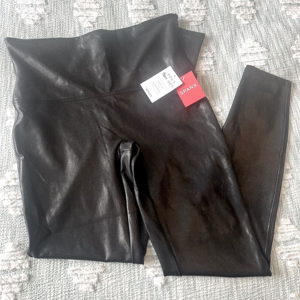 SPANX NWT Faux Leather Leggings XL